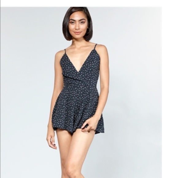Romper - Picture 1 of 4